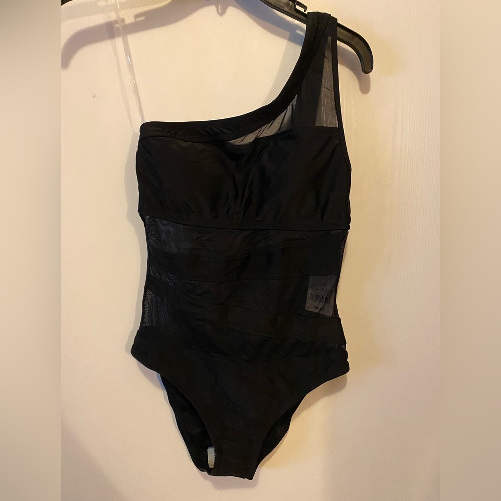 NWT Shade and Shore black one piece swimsuit. Size Small